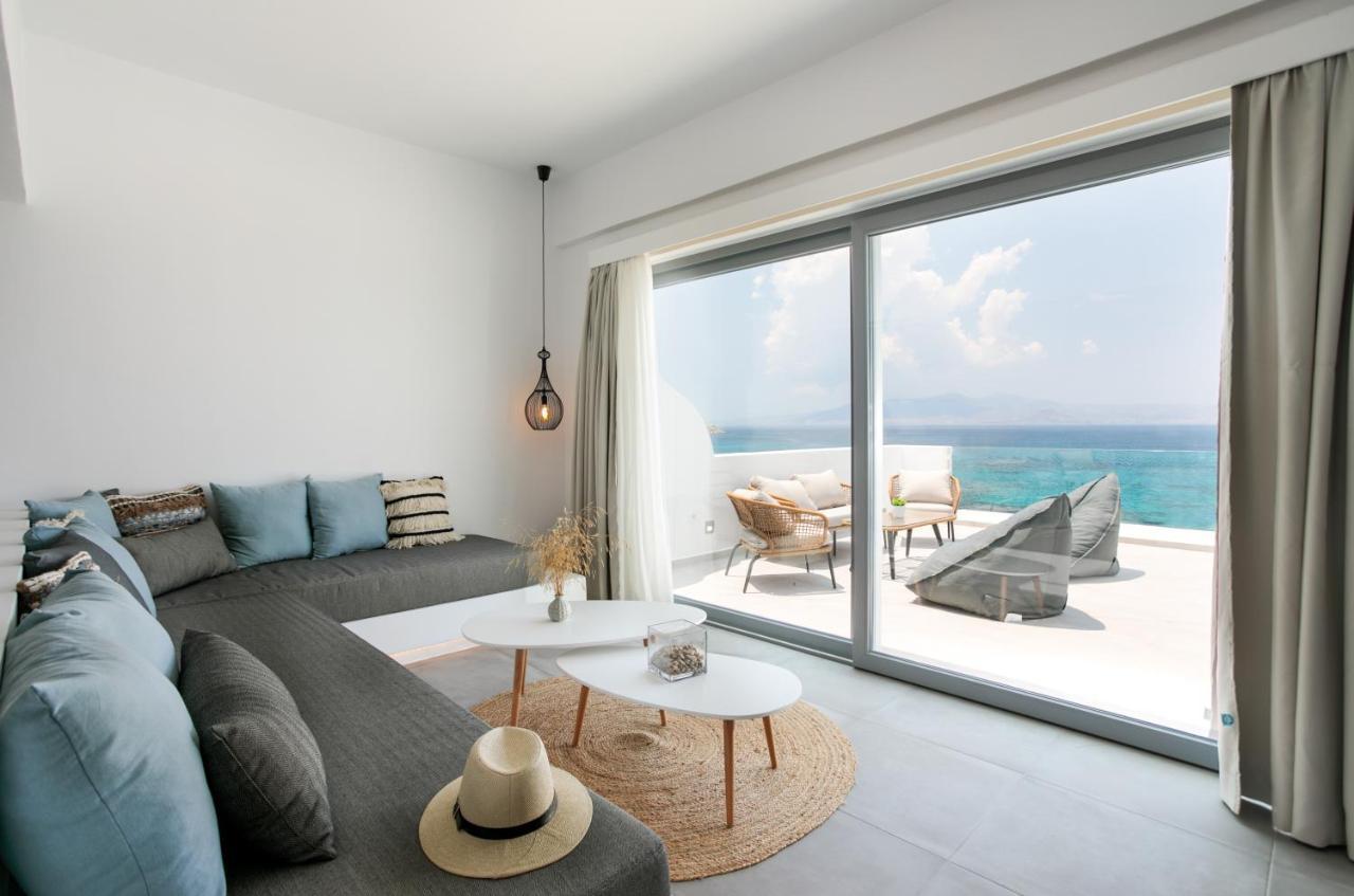Seanfinity Beachfront Suites Мікрі-Віґла Екстер'єр фото