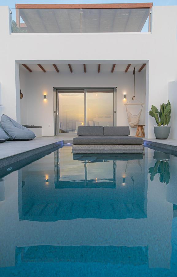 Seanfinity Beachfront Suites Мікрі-Віґла Екстер'єр фото