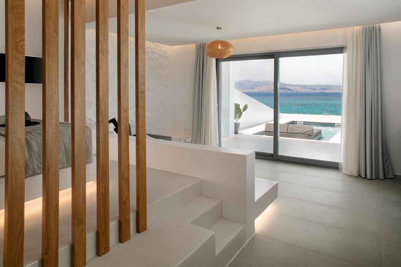 Seanfinity Beachfront Suites Мікрі-Віґла Екстер'єр фото