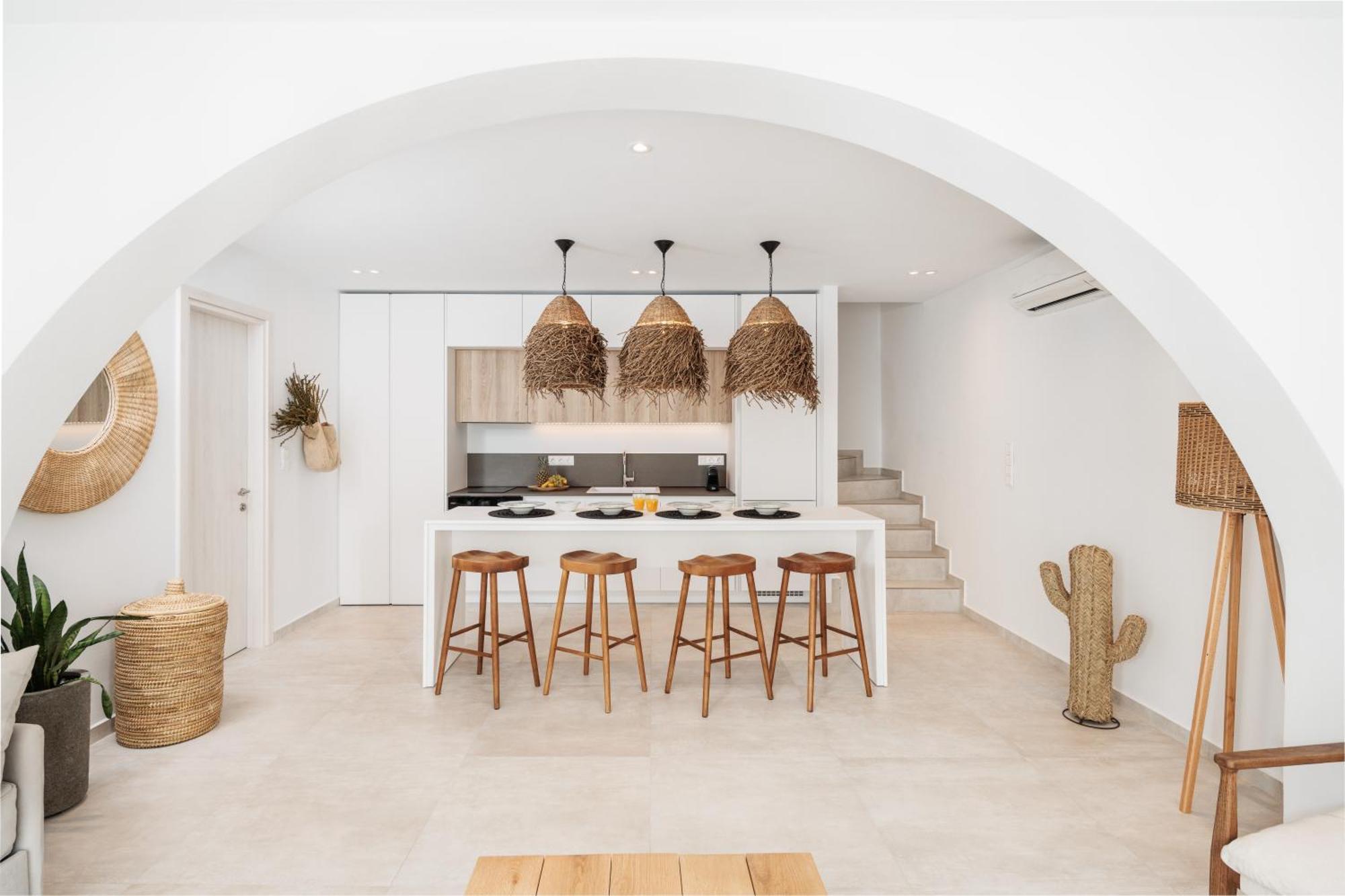 Seanfinity Beachfront Suites Мікрі-Віґла Екстер'єр фото
