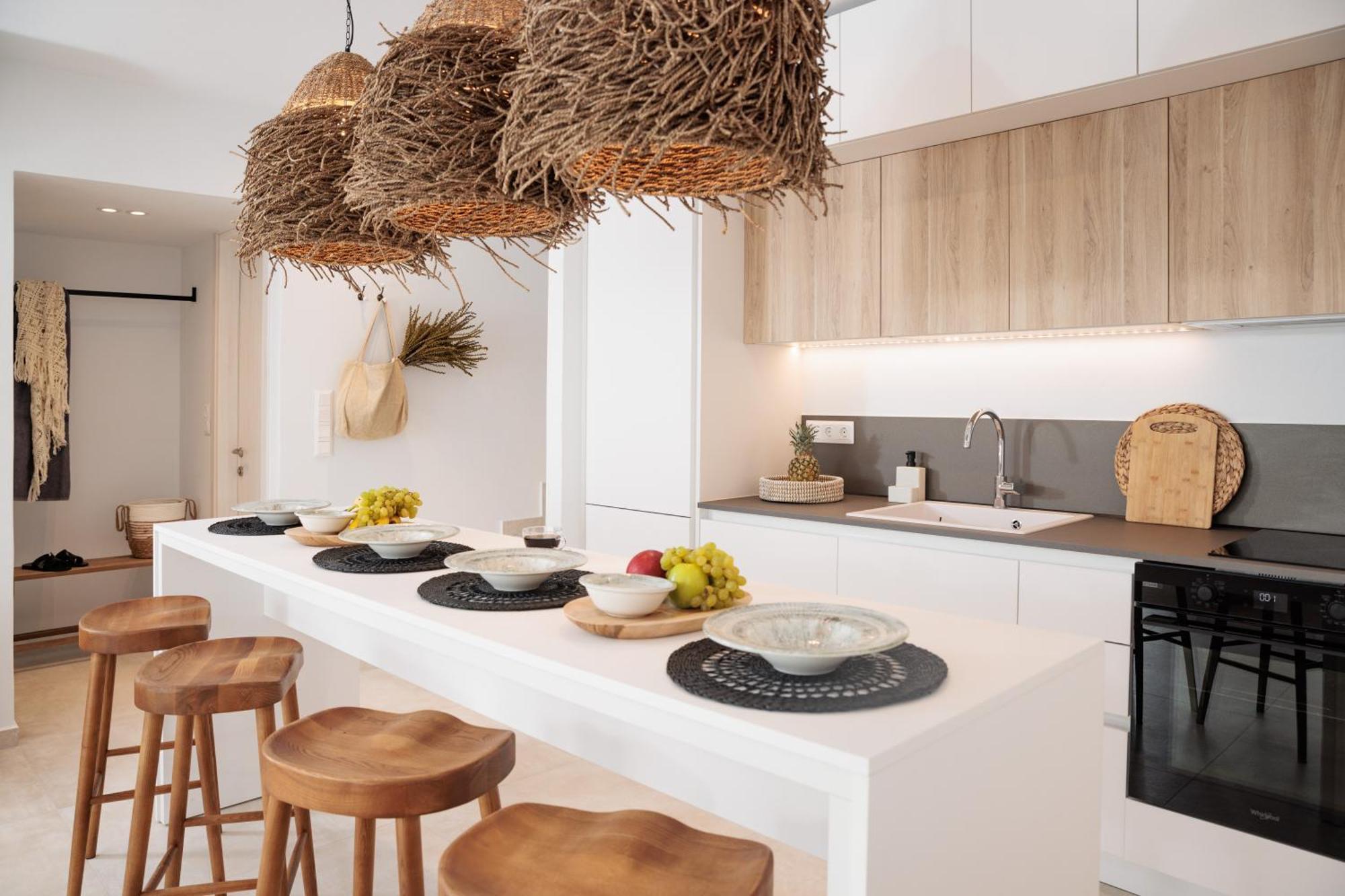 Seanfinity Beachfront Suites Мікрі-Віґла Номер фото