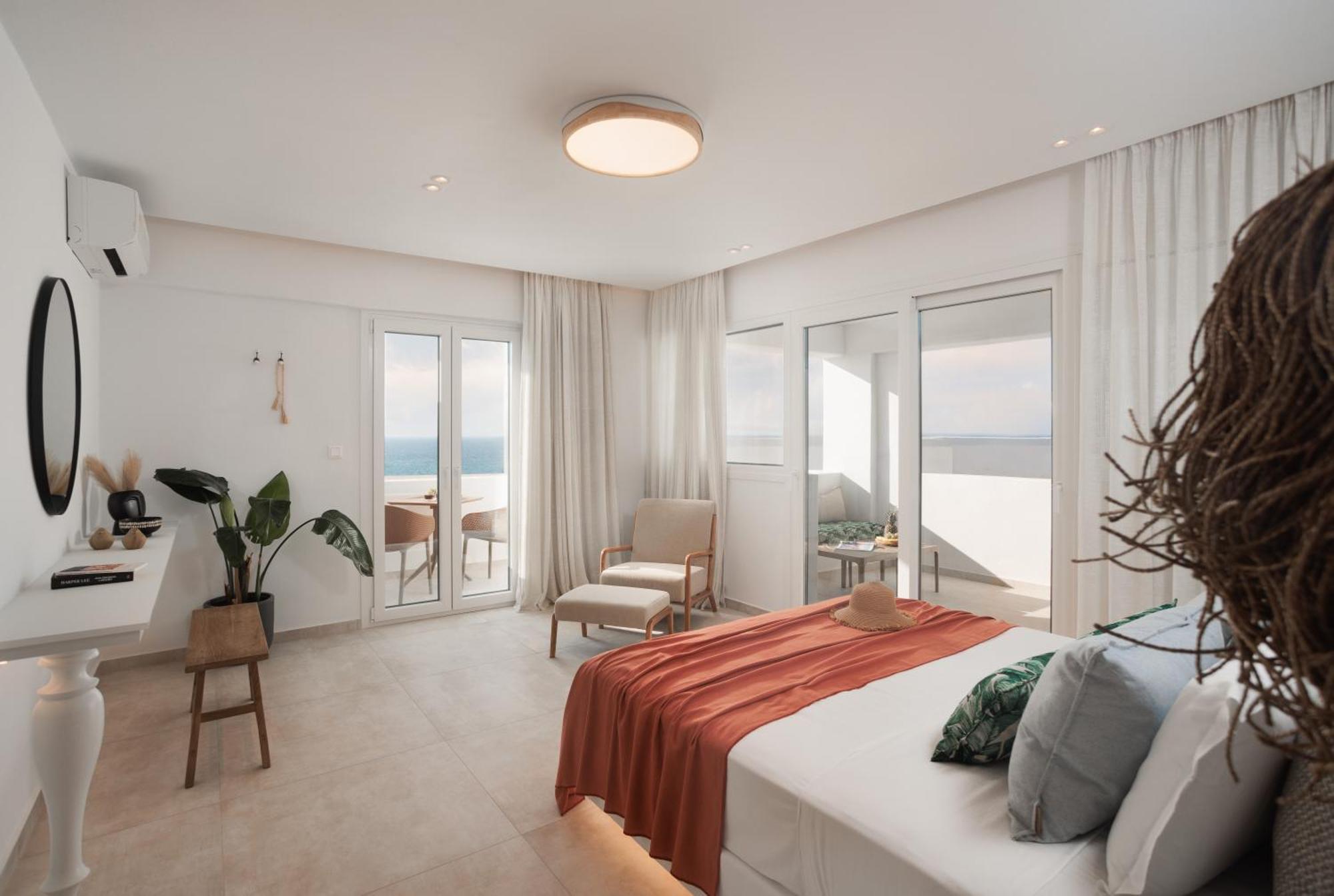 Seanfinity Beachfront Suites Мікрі-Віґла Екстер'єр фото