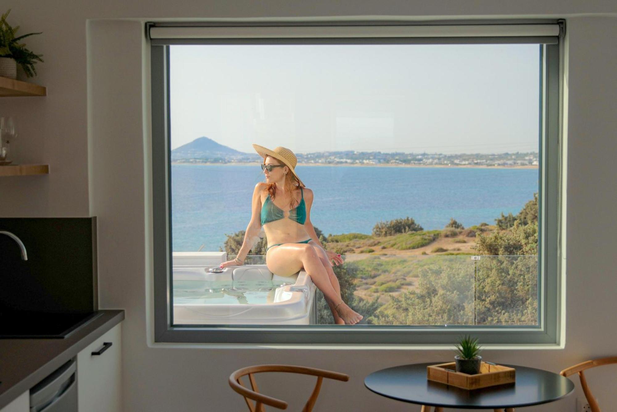 Seanfinity Beachfront Suites Мікрі-Віґла Екстер'єр фото